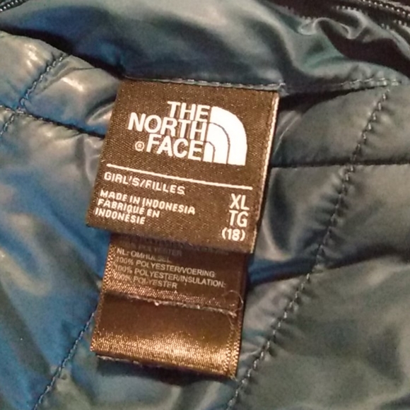 Girls The North Face reversible winter coat - Picture 3 of 7